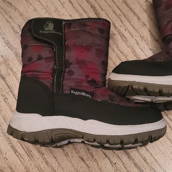 Toddler boy boots with velcro size 9 💚 - Picture 3 of 10